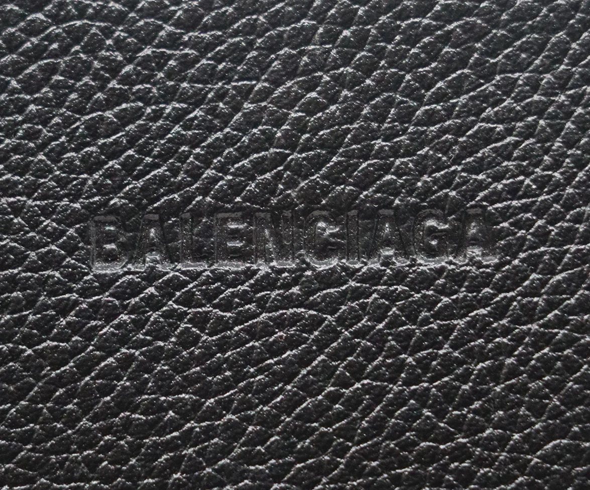 Balenciaga Black & White Leather Handbag - Image 9