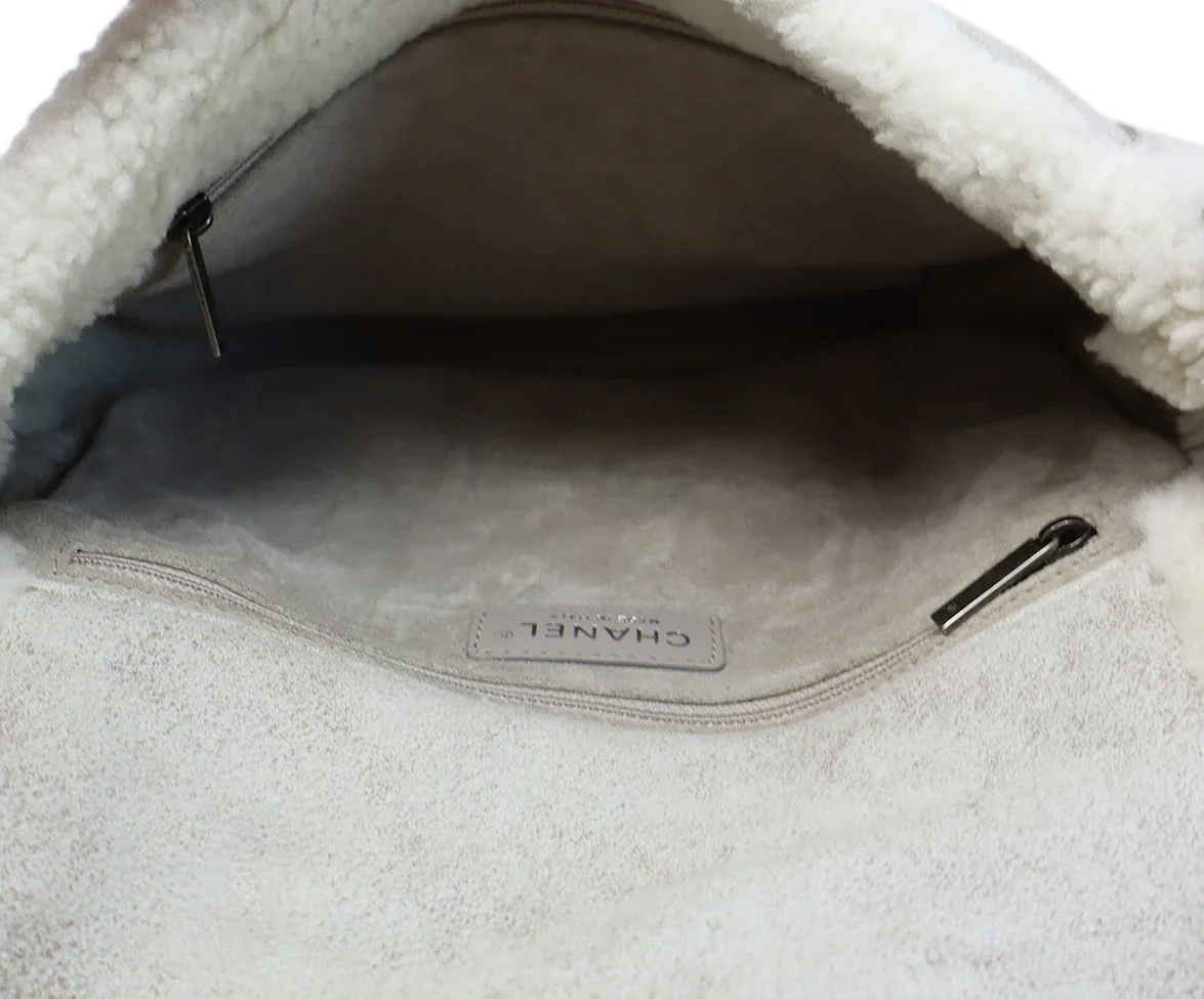 Chanel Grey Suede & White Shearling Crossbody - Image 6