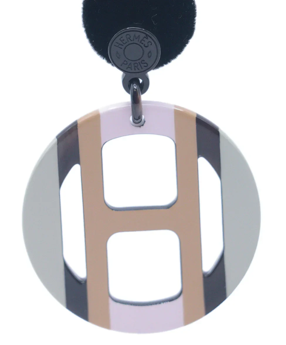 Hermes Tan & Pink Horn H Equipe Earrings - Image 5
