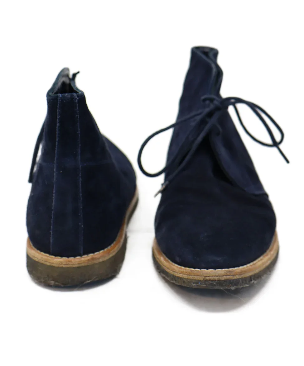 Manolo Blahnik Navy Suede Booties sz 7 - Image 3