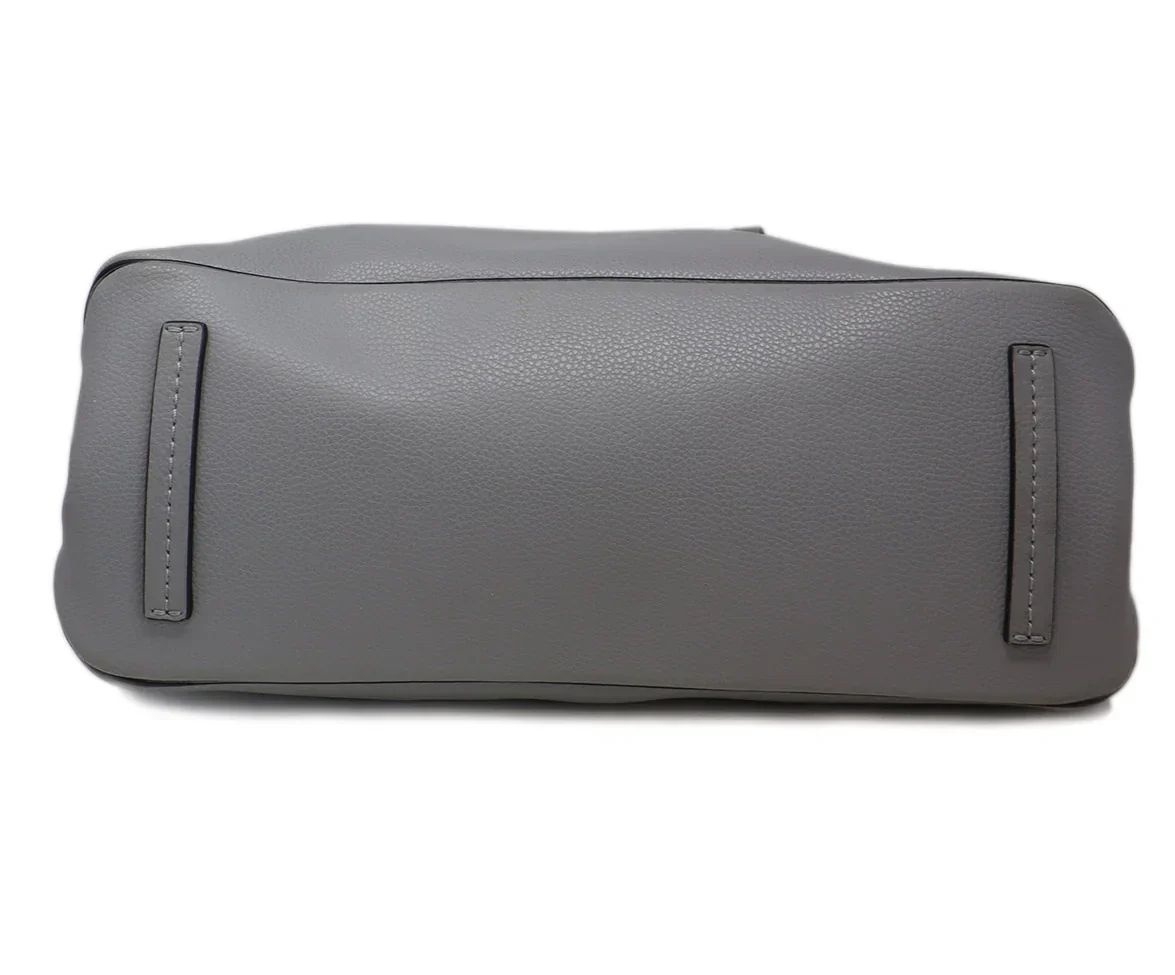 Marc Jacobs Grey Leather Handbag - Image 4